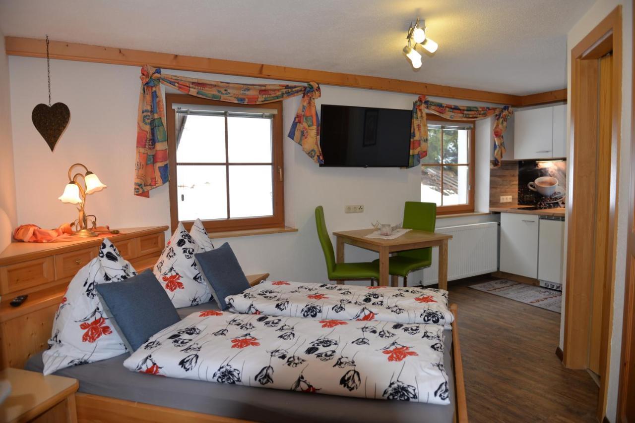 Haus Dietz Elbigenalp Room photo