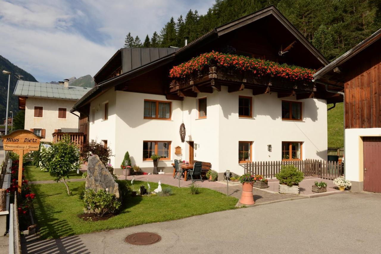 Haus Dietz Elbigenalp Exterior photo
