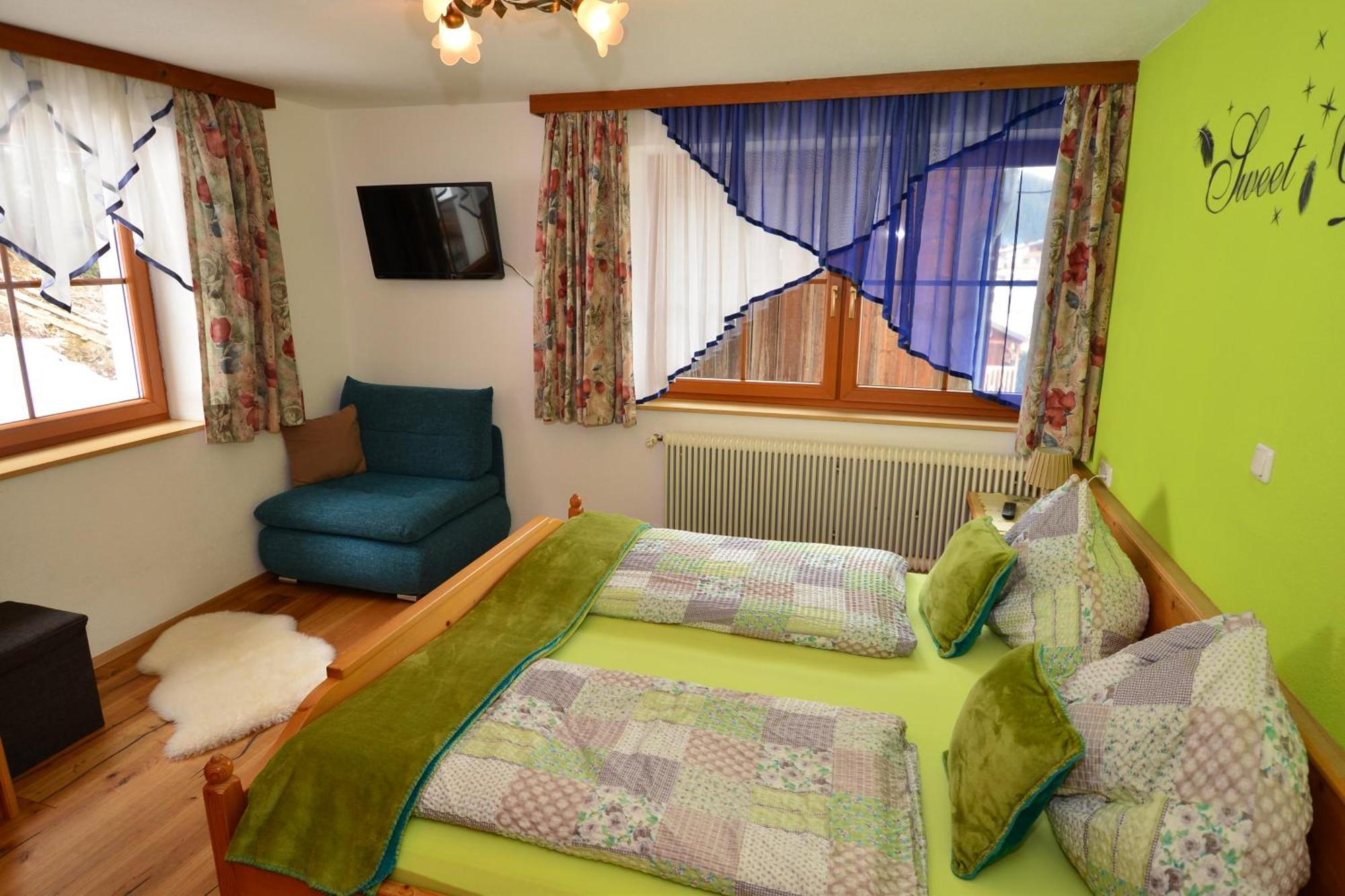 Haus Dietz Elbigenalp Room photo